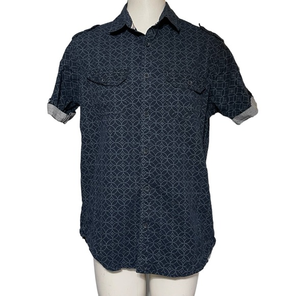 Free Planet SS Shirt Size Medium - Picture 1 of 15